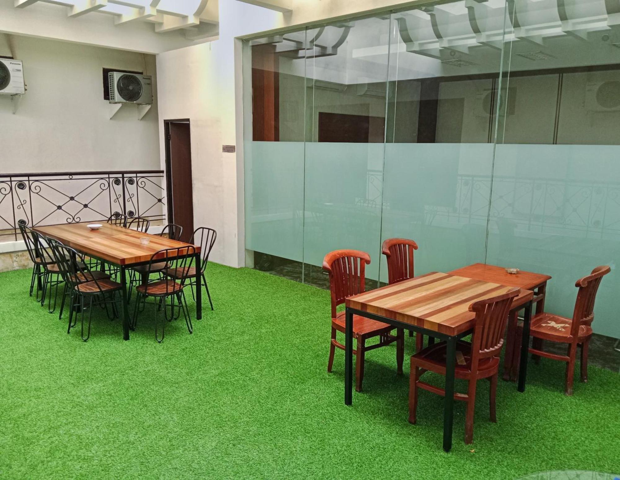 Andita Syariah Hotel Surabaya Kültér fotó
